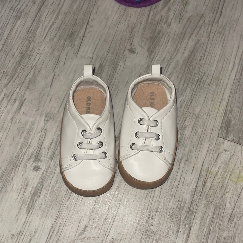 Old navy white shoes 18-24 months